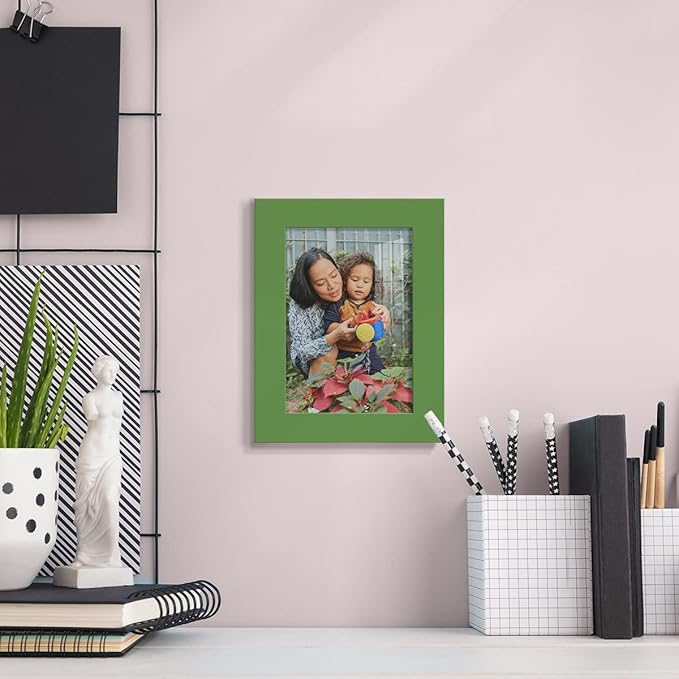 Renditions Gallery 3.5x5 inch Picture Frame High-end Modern Style, Made of Solid Wood and High Definition Glass Ready for Wall and Tabletop Photo Display, Green Frame