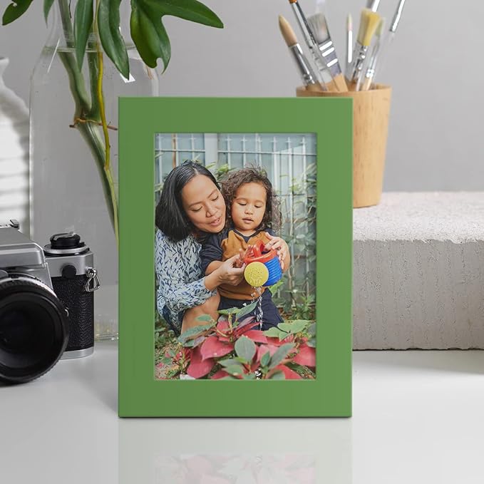 Renditions Gallery 5x7 inch Picture Frame High-end Modern Style, Made of Solid Wood and High Definition Glass Ready for Wall and Tabletop Photo Display, Green Frame