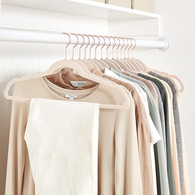 Amazon Basics Slim Velvet, Non-Slip Suit Clothes Hangers, Pack of 50, Blush Pink/Rose Gold