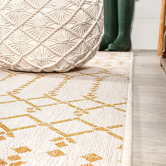JONATHAN Y SMB108J-28 Ourika Moroccan Geometric Textured Weave Indoor Outdoor Runner Rug, Bohemian, Rustic, Scandinavian Easy-Cleaning,Bedroom,Kitchen,Backyard,Patio,Non Shedding, Cream/Yellow, 2 X 8