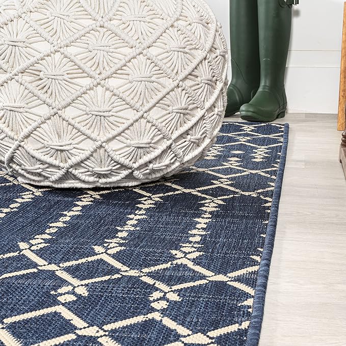JONATHAN Y SMB108K-5SQ Ourika Moroccan Geometric Textured Weave Indoor Outdoor Area Rug, Coastal,Traditional,Transitional Easy Clean,Bedroom,Kitchen,Backyard,Patio, Non-Shed, Navy/Beige, 5' Square