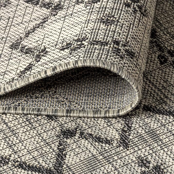 JONATHAN Y Moroccan Geometric Indoor Outdoor Area Rug 10X14 Light Gray/Black, Ourika Textured Weave for Backyard, Patio, Porch, Easy-Cleaning, High Traffic, Pet-Friendly, Non-Shedding (SMB108E-14)