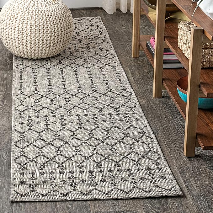 JONATHAN Y SMB108E-210 Ourika Moroccan Geometric Textured Weave Indoor Outdoor Runner Rug, Bohemian, Rustic, Scandinavian Easy Clean,Bedroom,Kitchen,Backyard,Patio, Non-Shed, Light Gray/Black, 2 X 10