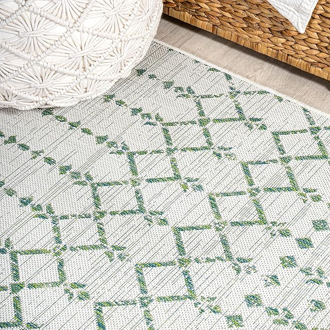 JONATHAN Y SMB108R-5R Ourika Moroccan Geometric Textured Weave Indoor Outdoor Area Rug, Bohemian Coastal Modern Easy Cleaning,Bedroom,Kitchen,Backyard,Patio,Non Shedding, Green/Ivory, 5' Round