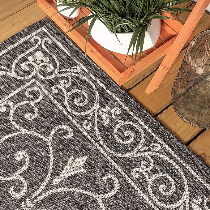 JONATHAN Y SMB106G-5SQ Charleston Vintage Filigree Textured Weave Black/Gray 5' Square Indoor/Outdoor Area Rug, Pet Friendly, Non-Shedding, Stain Resistant, Easy-Cleaning for Backyard, Patio, Porch